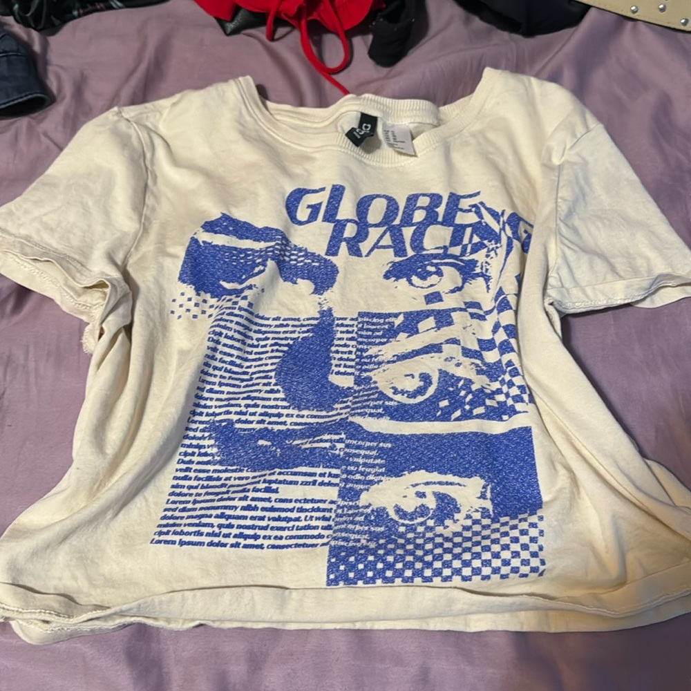 Globe Racing white and blue tshirt